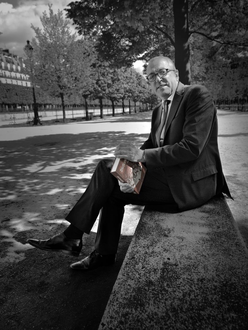 Portrait de Jean-Francois Mesplede, au Jardin des Tuileries, Paris, le 12 avril, 2011.